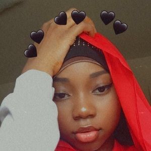 Meet your Posher, Amina